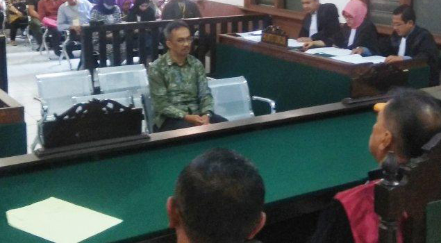 Penyuap Bupati Cirebon Dituntut Pidana Penjara 1 Tahun 6 Bulan